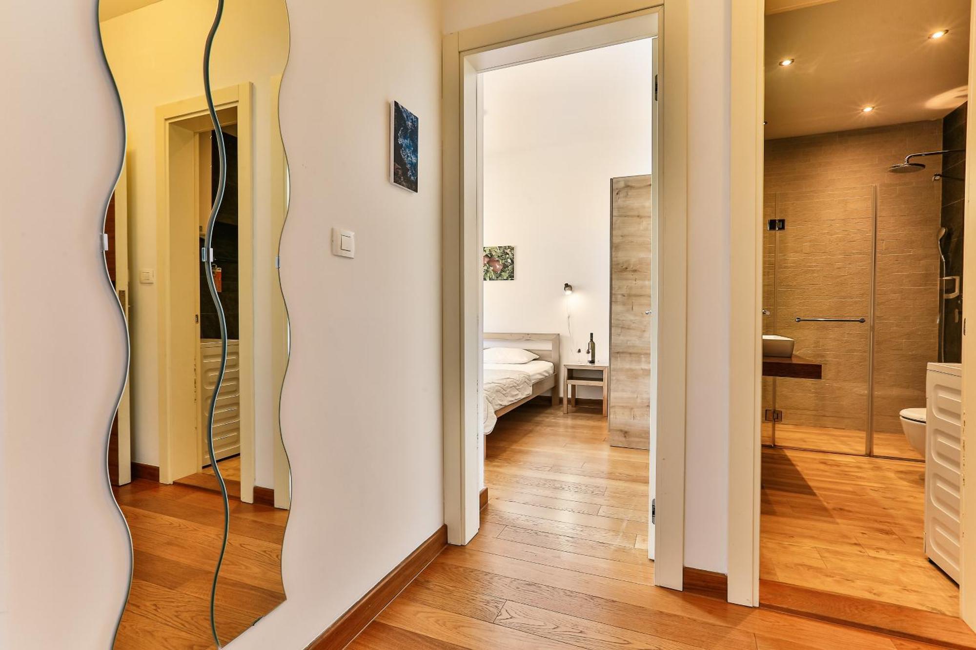 Montesun Apartments Budva Bilik gambar